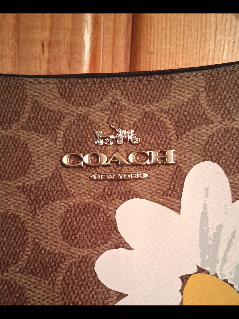 Coach Daisy Floral Signature Crescent Shoulder Bag Purse With Gold Hardware - Picture 3 of 9